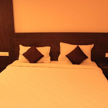 Temple Stays - Friendliness & Cleanliness Room Kumbakonam Esterno foto